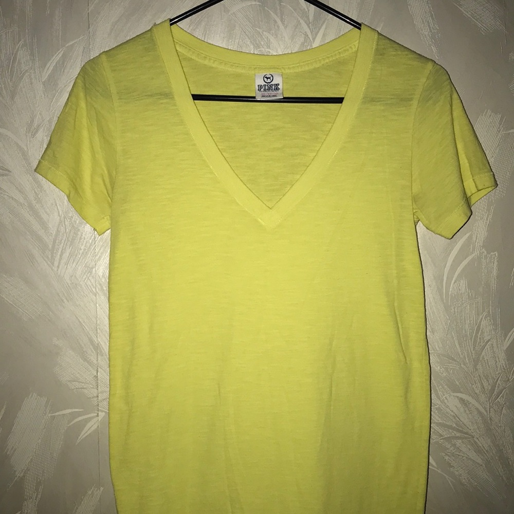 Victoria Secret ‘Pink’ Yellow v-neck 
Size: XS